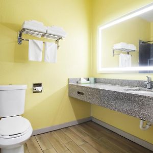 Standard Second Floor Queen Suite